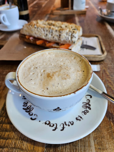 SanTomás Phone number