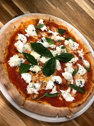 Comments and reviews of Trigo Cafetería Pizzeria