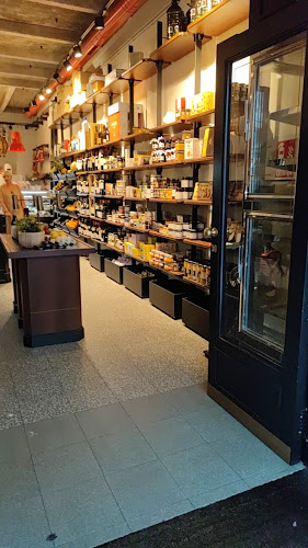 La Familia Open Times