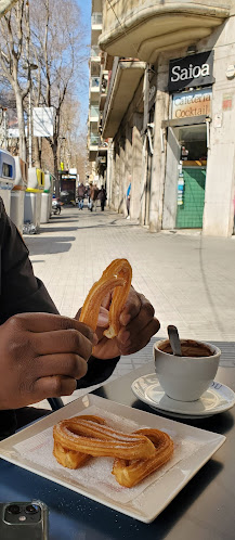 Esquina Carrer d'Entença, Gran Via de les Corts Catalanes, 429, 08015 Barcelona