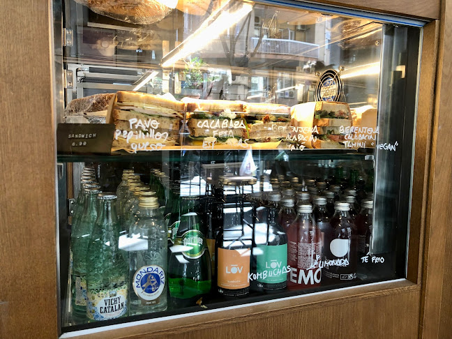 Carrer de Calàbria, 128, L'Eixample, 08015 Barcelona