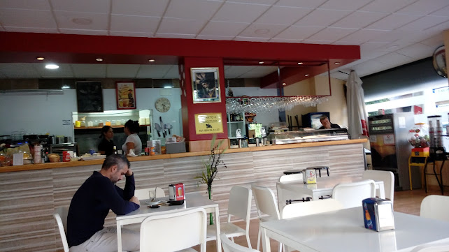 Comentarii opinii despre Johana Cafetería Bar