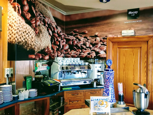 Opinii despre Cafe Bar Miramar în A Pobra do Caramiñal - Gastronomía y hostelería