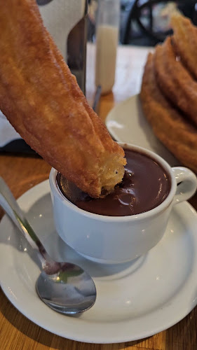 Churrería Heladería Los Olivares