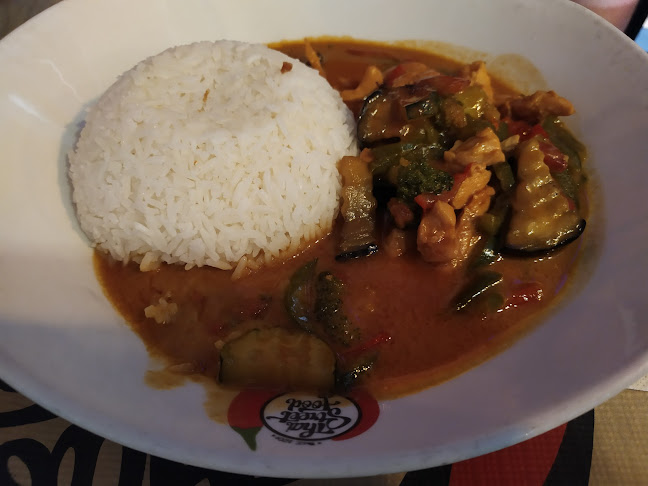 padthaiwok. Madrid - La Latina Open Times