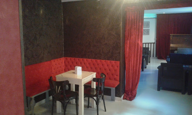 Opinii despre Travelling In Music în San Adrián - Gastronomía y hostelería