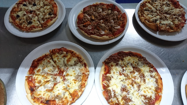 RESTAURANTE PIZZERÍA ARROCERÍA PLAZA - Gastronomía y hostelería