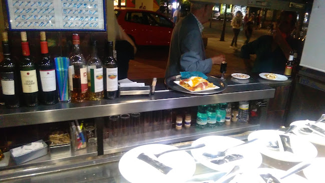 Burguer Emilio's Open Times