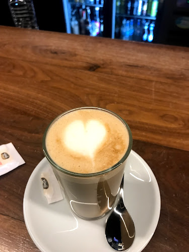 Comments and reviews of Salon San Pedro