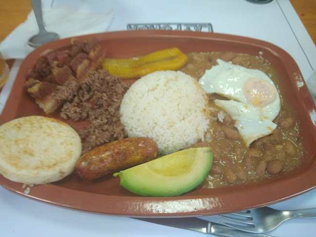RESTAURANTE COLOMBIANO LA FONDA Open Times