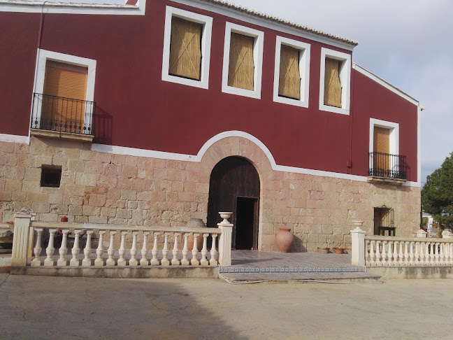 lacosterasigloxv.com