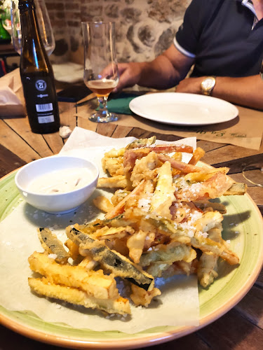 Opinii despre Casa de Comidas La Vegana în Camargo - Gastronomía y hostelería