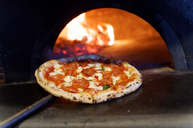 SUD SOCIAL RISTORANTE E PIZZERIA - Gastronomía y hostelería