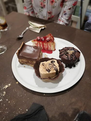 TAPERÍA CAFETERÍA KÁTAME. Phone number