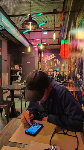 padthaiwok. Madrid - La Latina Open Times