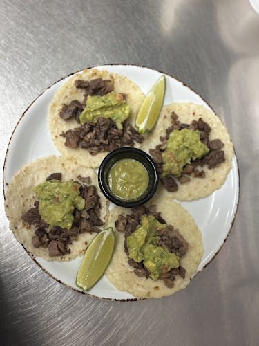 C. de la Concordia, 11, Santa Isabel, 50016 Zaragoza