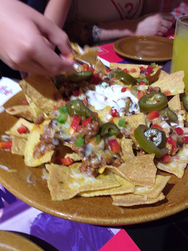 Comments and reviews of Foster's Hollywood