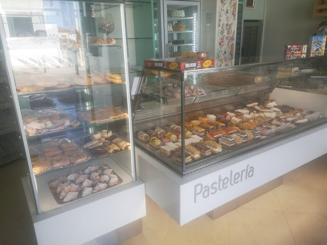 Reviews of Obrador La Capitana, panadería-pasteleria in Casariche - Gastronomía y hostelería