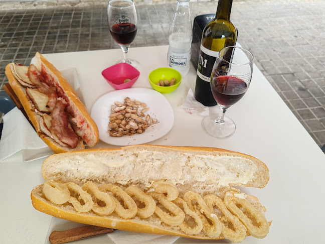 Comentarii opinii despre Cafeteria La Cruz Superbocatas