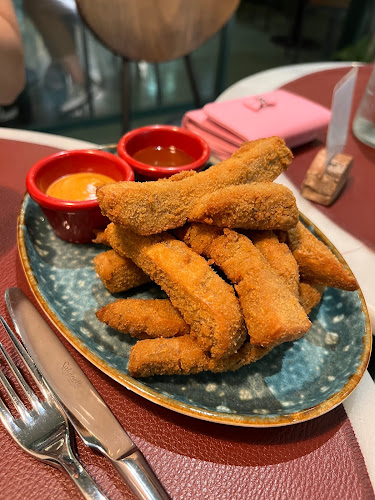 Plaça Sagrada Família, 3, L'Eixample, 08013 Barcelona