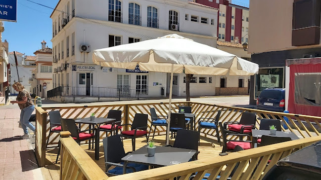 Opinii despre Bernie's Bar în San Luis de Sabinillas - Gastronomía y hostelería