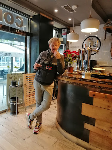 Cafeteria Colón Open Times