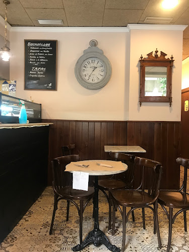 Café Barón Phone number