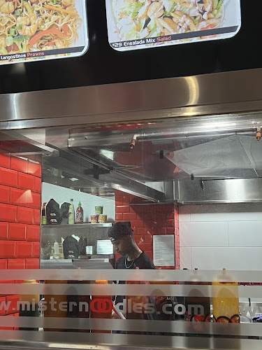 Restaurante Mister Noodles Sevilla - Sevilla