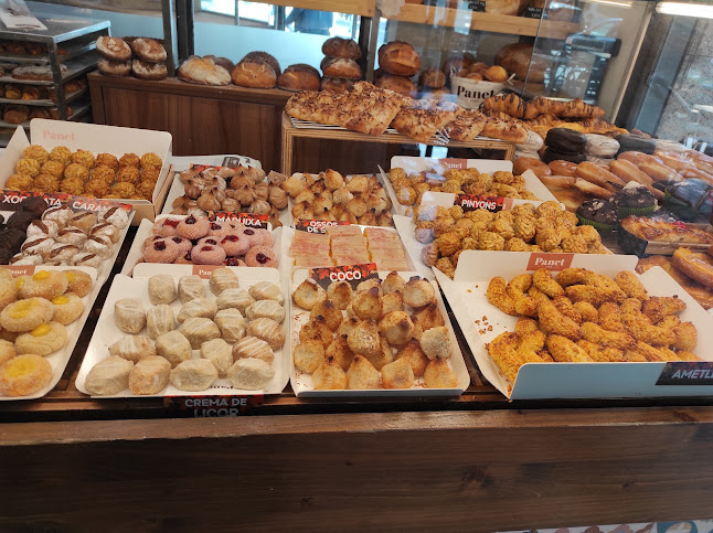 Panet Maduixa - Forn de Pa, Pastisseria i Cafeteria - Gastronomía y hostelería