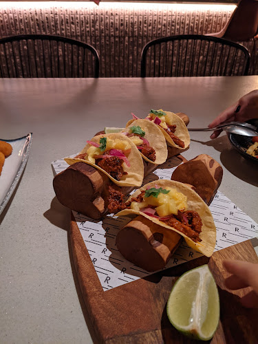 Raimunda Phone number