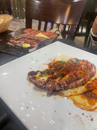 Secreto de Anna Phone number