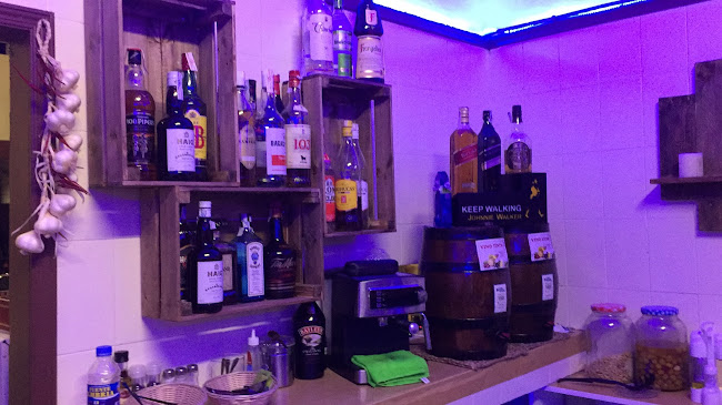 Bodegon Los Pescaitos Phone number