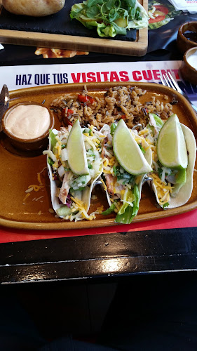 Foster's Hollywood Phone number