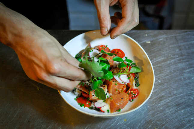 Lascar 74 Phone number