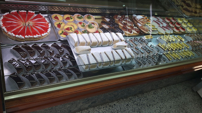 Av. dels Banús, 52, 08923 Santa Coloma de Gramenet, Barcelona