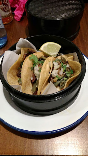 Calle Adolfo Bioy Casares, 2 Centro Comercial La Gavia, 2ª planta, 28051 Madrid