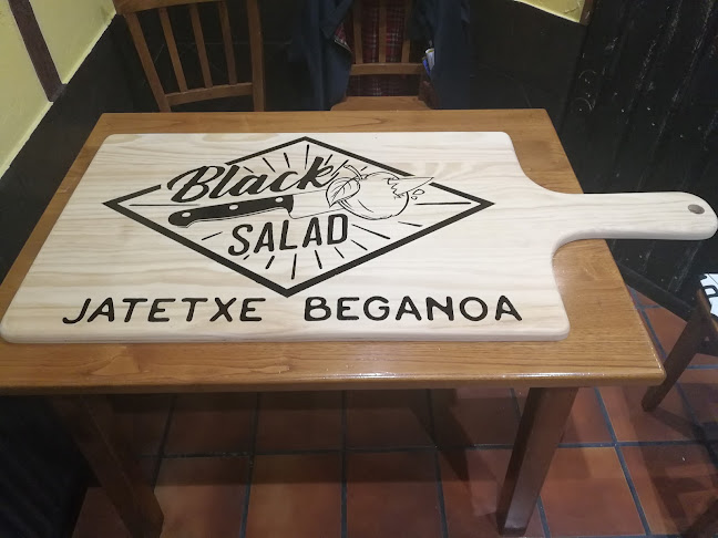 Restaurante Vegano Black Salad Jatetxe Beganoa Open Times