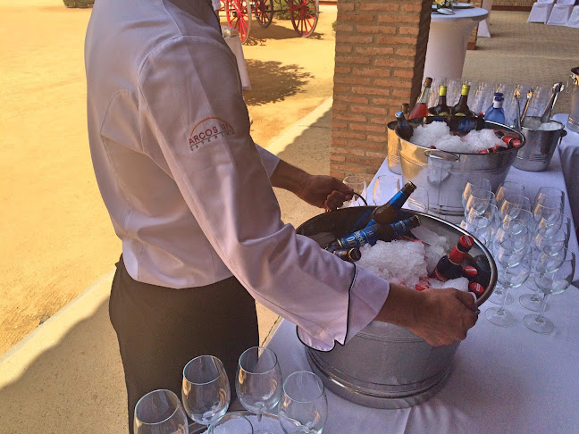 Arcos 3 Catering Phone number