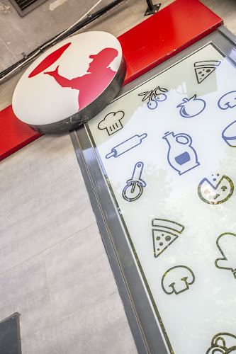 Telepizza Paseo de Extremadura - Comida a domicilio Phone number