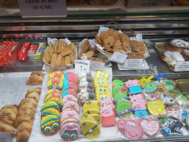 Opinii despre Horno Valencia în Valencia - Gastronomía y hostelería