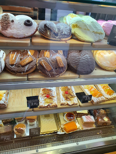 Av. de Grecia, 33, 41012 Sevilla