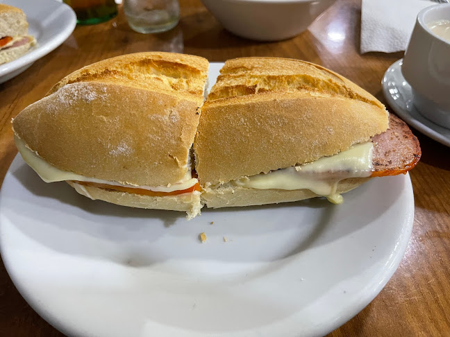 Comentarii opinii despre Bar restaurante Piscolabis La Veguetilla