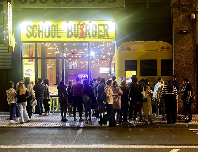 School Busrger - Presidente Alvear - Gastronomía y hostelería