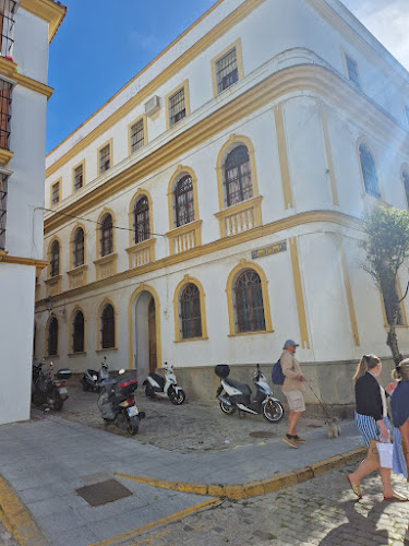 C. Sancho IV el Bravo, 28a, 11380 Tarifa, Cádiz