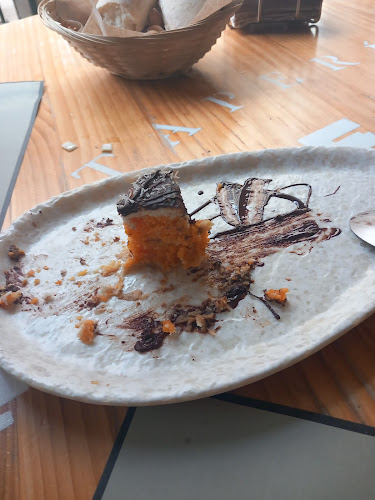 Albedrío Phone number