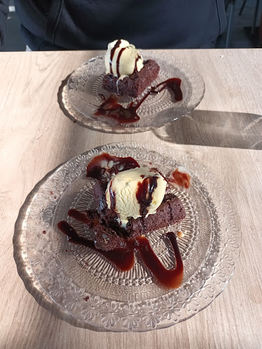 Comentarii opinii despre Restaurante Brasayleña La Maquinista