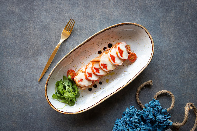 C/ de Aguarón, 7, Moncloa - Aravaca, 28023 Madrid