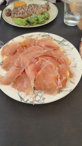 Las Melias Open Times