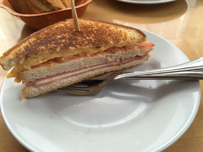 Azkue Kalea, 38, 40, Zuazo, 48902 Barakaldo, Bizkaia