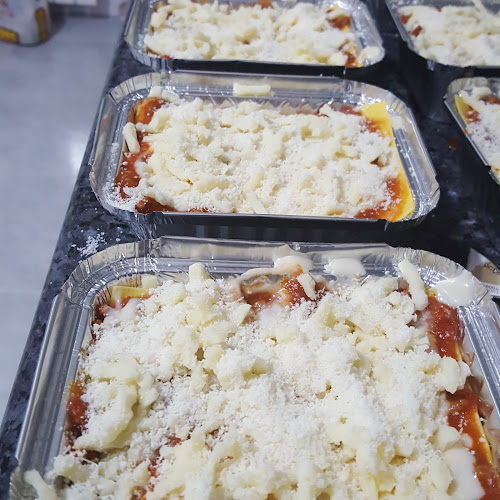 Pezzetino Pizzería - Gastronomía y hostelería